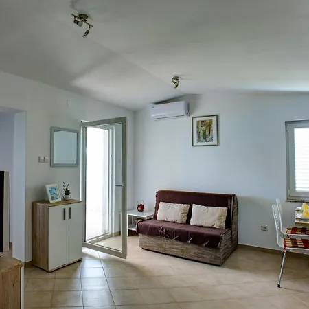 New&Charming Sea View M&M Apartment In Pag *